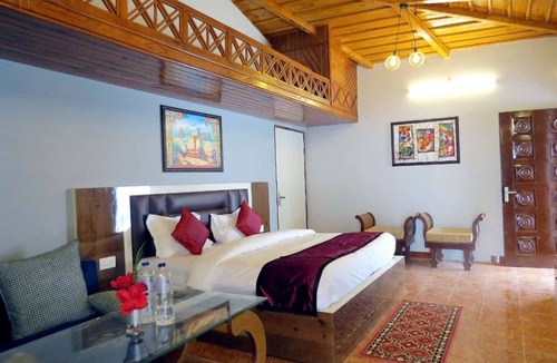 Bhowali Hotel | Haya palace
