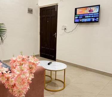 Jabalpur Apartment | Heartistry