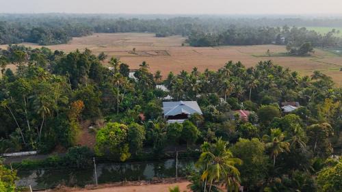 Kumarakom House | Hestia Homestay- 2 Bedroom Retreat Aymanam