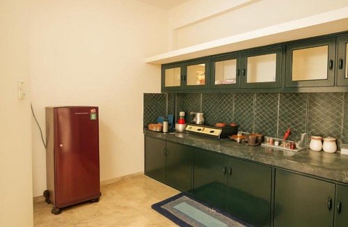 Banjara Hills Apartment | Hidden Gem - Romantic 1BHK, Full Full Furnished with Canopy lights, AC, WiFi and Smart TV