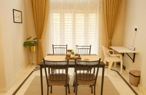 Banjara Hills Apartment | Hidden Gem - Romantic 1BHK, Full Full Furnished with Canopy lights, AC, WiFi and Smart TV