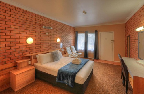 Waterview Heights Hotel | Hilldrop Motor Inn
