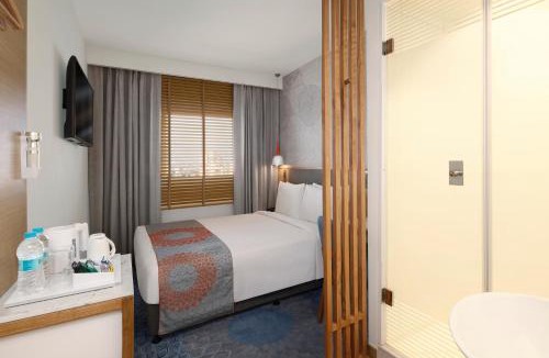 Hinjawadi Hotel | Holiday Inn Express Pune Hinjewadi by IHG