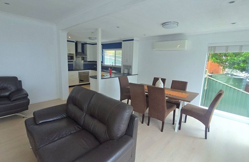 Budgewoi House | Home with water view in Central Coast