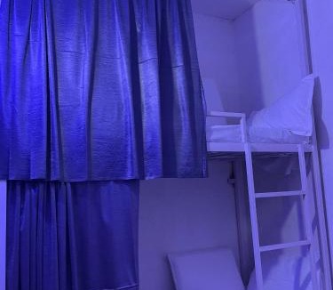 Jhusi Hostel | Homely Vibes