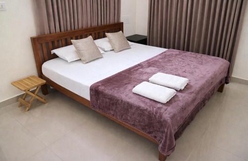 Kumbalam Apartment | Homestay Cochin - 3 Bedroom Apartment