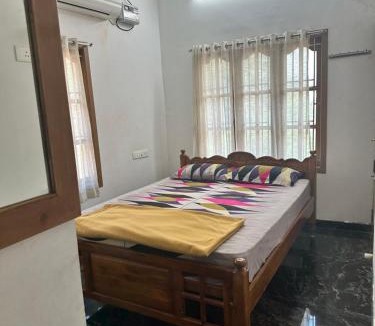 Courtallam House | Honey Bee Guest House