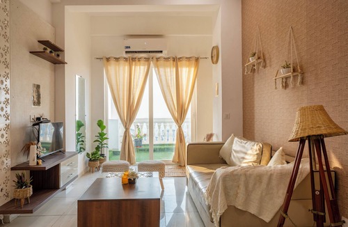 Noida Apartment | Honey by Grehstay 1BHK Serviced Apartment