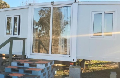 Broke Cabin | Honey Wines Australia Tiny House