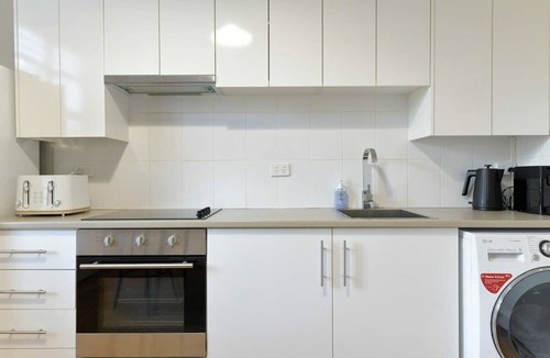 Bathurst Apartment | Hope St Cottage I Restored Stay Bathurst CBD