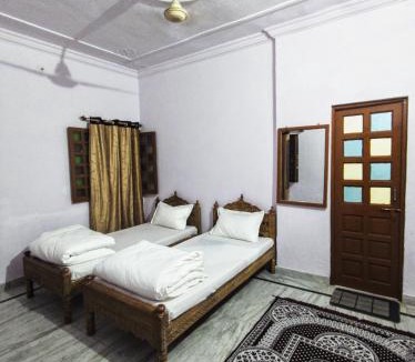 Amar Sagar Pol Hostel | Hostel Desert Cow and Home Stay