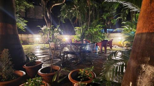 Yerawada Hostel | Hostel Lifespace- Tailor made for working professionals- Luxurious Twin Bungalow with CoWork- only 3 and 4 share Rooms