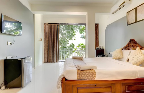 Vagator Hotel | Hotel 7 Sea's