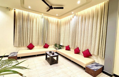 Vagator Hotel | Hotel 7 Sea's