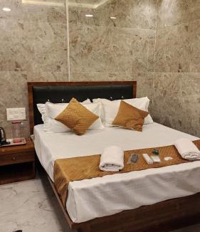 Mumbai Hotel | Hotel Aashray Residency Lodging And Boarding
