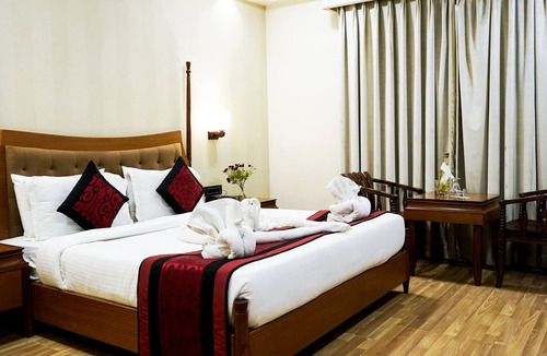 Gwalior Hotel | Hotel Adityaz