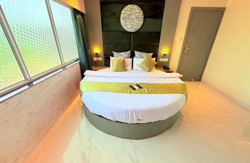Borivali West Cabin | Hotel Adkar Residency Borivali West