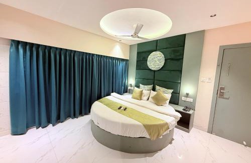 Borivali West Cabin | Hotel Adkar Residency Borivali West