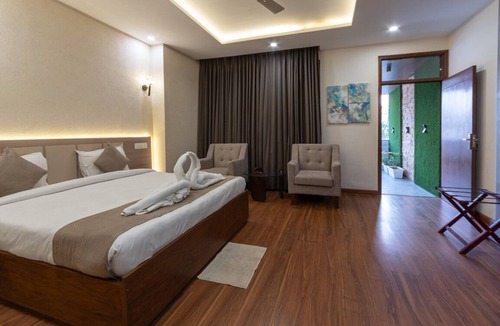 Mohali Hotel | Hotel Al - Palm