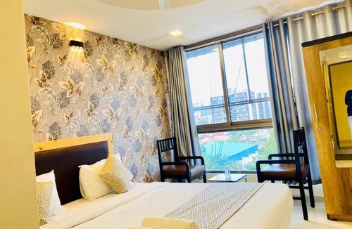 Ahmedabad Hotel | Hotel Alexa - Satellite Prahladnagar, Ahmedabad