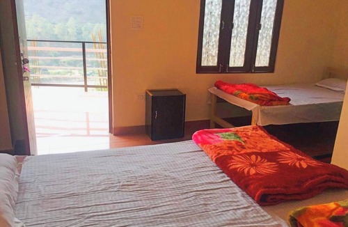 Uttarkashi Hotel | Hotel Amba Niwas Home Stay Uttarkashi