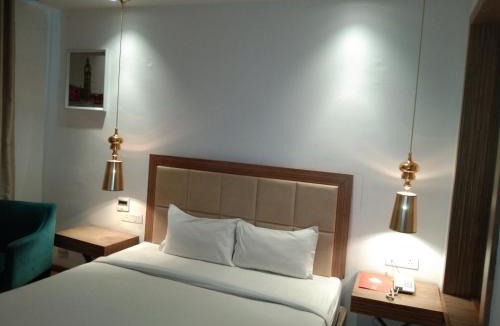 Rajnandgaon Hotel | HOTEL AMORA - Rajnandgaon