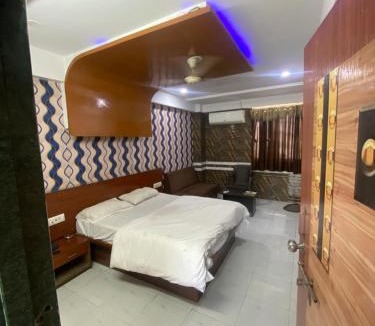Ahmedabad Hotel | Hotel Anand Palace Inn
