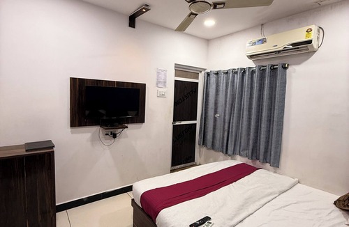 Ujjain Hotel | Hotel Anandam palace