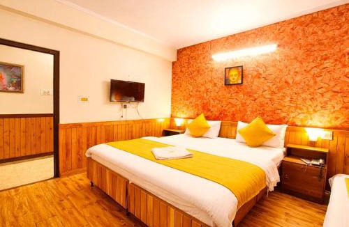 Mallital Hotel | Hotel Ankur Premium Plaza Near Mall Road Nainital