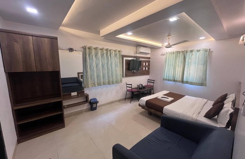 Mahabaleshwar Hotel | Hotel Anupam