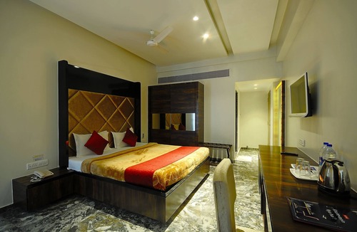 Diu Hotel | Hotel Apaar with Sea Face Garden Restaurant