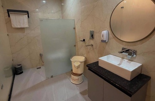 Renukoot Hotel | HOTEL ARCHIT INTERNATIONAL