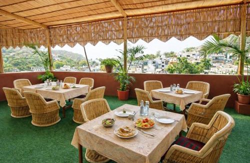 Mount Abu Hotel | Hotel Ashoka Mountabu