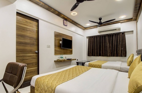 Malad West Hotel | Hotel Atithi Inn