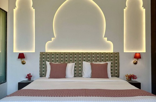 Agra Hotel | Hotel Atulyaa Taj