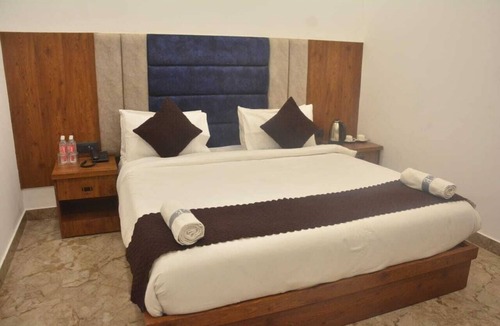 Etmadpur Hotel | Hotel AU Villa