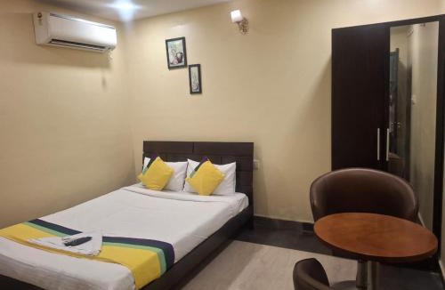 Hyderabad Hotel | Hotel Aura Stays