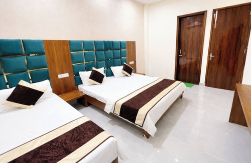 Amritsar Hotel | Hotel AV Grand Amritsar