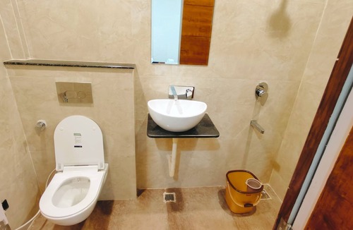 Mathura Hotel | Hotel Babylon Regency