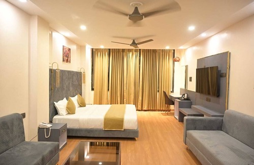 Chhatarpur Hotel | Hotel Bandiram