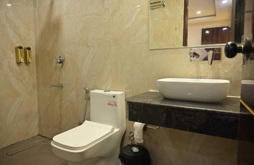 Chhatarpur Hotel | Hotel Bandiram