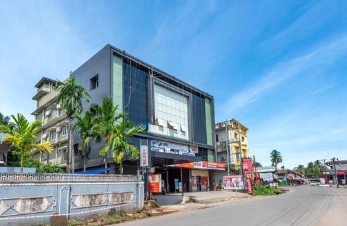 Nileswaram Hotel | Hotel Beverly Residency - Near Nileshwar Railway Station