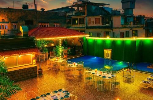 Udaipur Hotel | Hotel Bhagwati grand with rooftop swimming pool