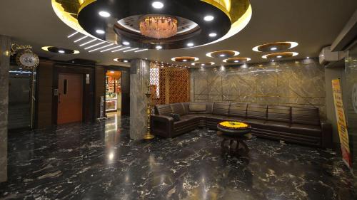 Shirdi Hotel | Hotel Bhagyalaxmi