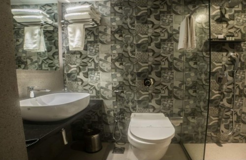 Andheri East Hotel | Hotel Bindra Supremacy