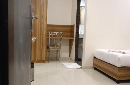 Kismat Nagar Hotel | Hotel BKC Anex Near Bandra Kurla Complex