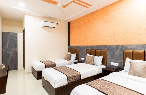 Kismat Nagar Hotel | Hotel BKC Anex Near Bandra Kurla Complex