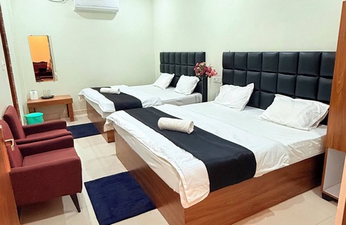 Naini Hotel | Hotel Blessing inn & Restaurant