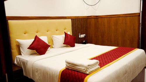 Tirupati Hotel | Hotel Bloom Orchid
