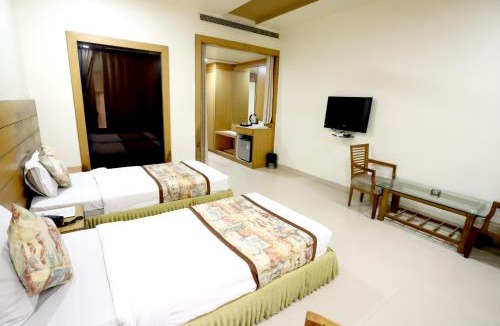 Maharana Pratap Nagar Hotel | HOTEL BLUE PEARL